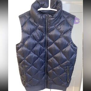 Patagonia Black Quilted Vest Women’s Size Small EUC